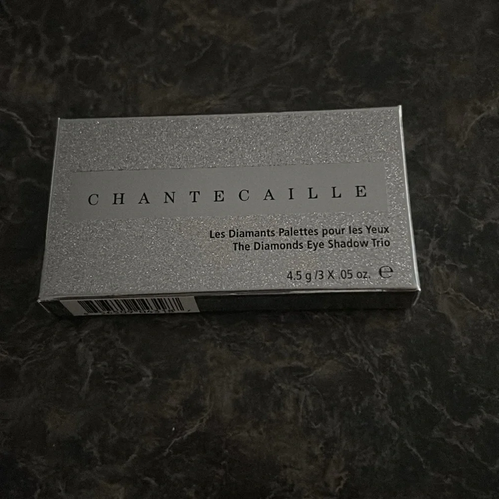 Chantecaille - The Diamonds Eye Shadow Trio - Picture 4 of 6